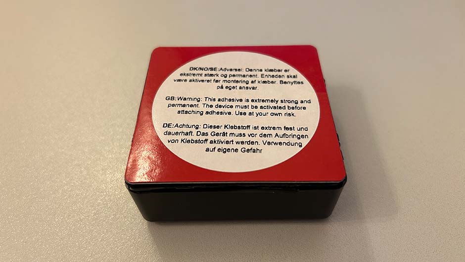 Befestigung Klebstoff GPS-Tracker Cobblestone