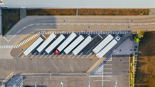Übersicht Frachtenbörsen und Laderaumbörsen für LKW und Transporter - Vorteile, Nachteile, Preise, Anbieter und Risiken im Vergleich